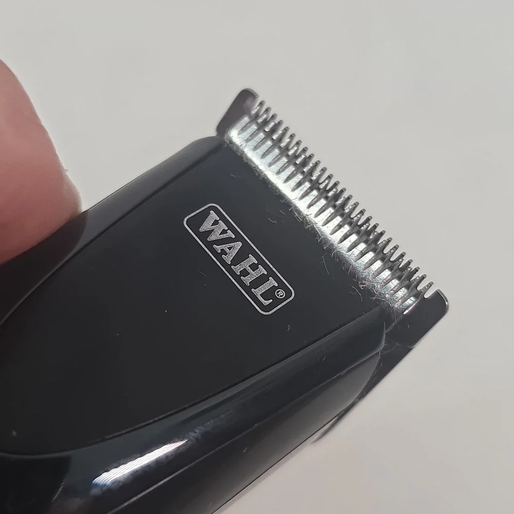 Wahl 2520LC Cordless Precision Trimmer Black Beard/Body/Hair w/ Guards Case #E4